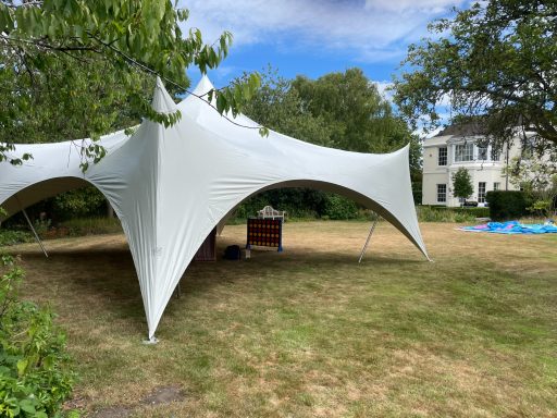stretch tent 